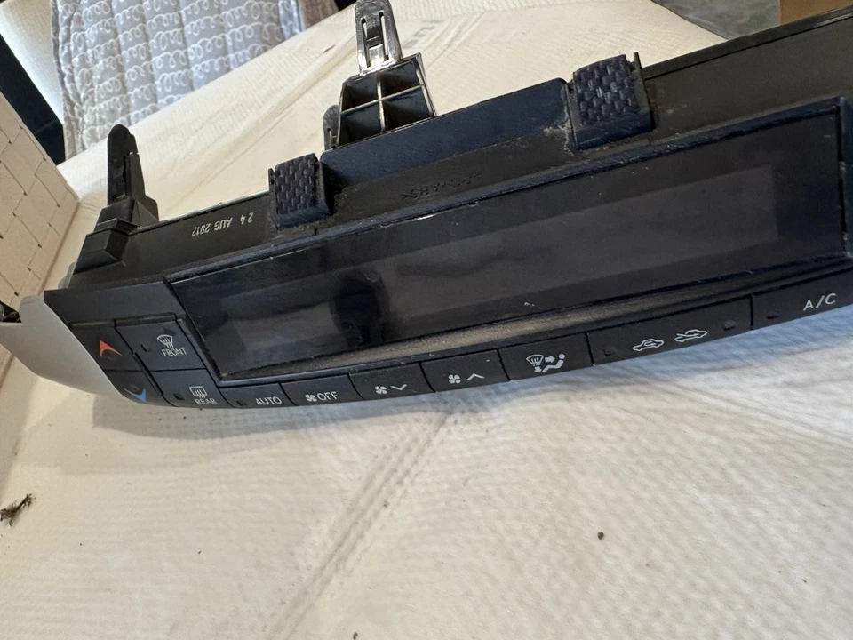 Unidad de control de temperatura climática calentador aire acondicionado Lexus CT 200h 2011-2013 55900-76060 Foto 4 de 4