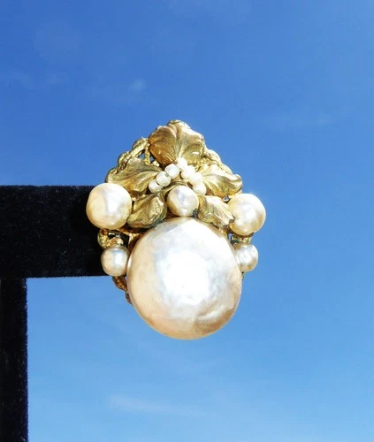 BEAUTIFUL LARGE VINTAGE GOLD TONE BAROQUE PEARL EARRINGS By MIRIAM HASKELL