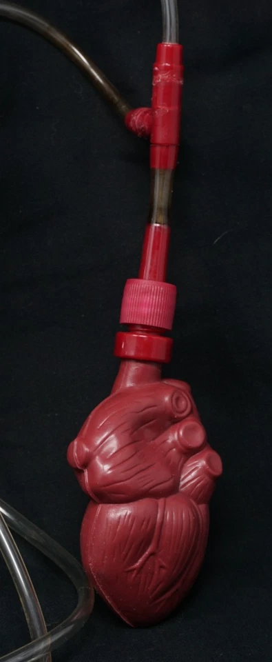 Máscara sangrante facial Scream Ghost ilimitada de Pascua de colección con bomba cardíaca Foto 3 de 4