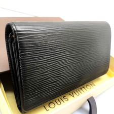Louis Vuitton Epi Portefeuille Tresor bifold wallet No stickiness
