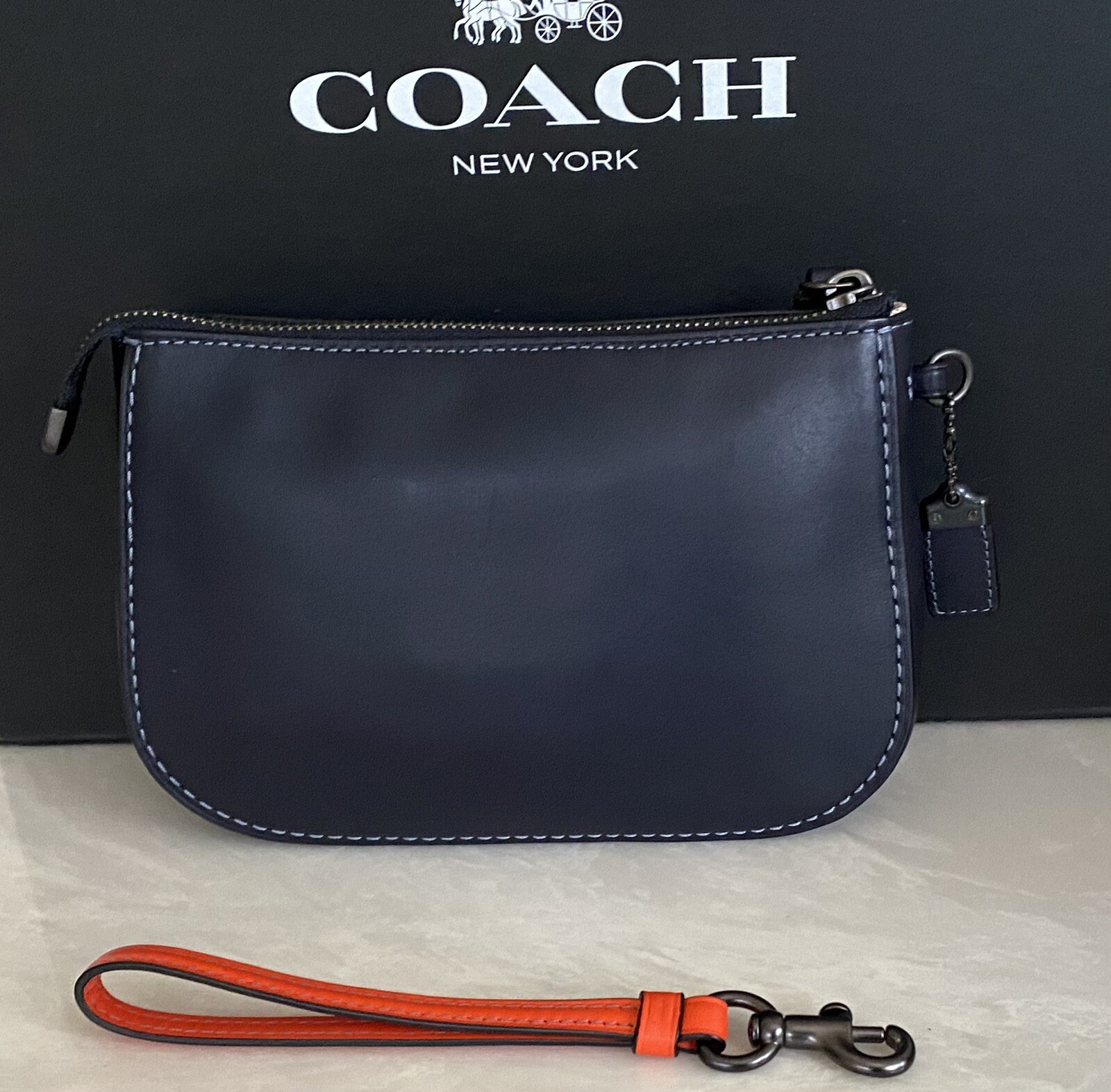 COACH BLUE LEATHER BEAR VARSITY PATCH TURNLOCK PO… - image 2