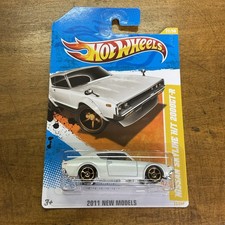 Hot Wheels 2011 New Models #22 Nissan Skyline H/T 2000GT-R White w/ MC5s