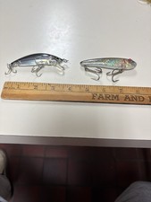 Lot of 2 Mirror Lure Type Fishing Lures. One Yo-Zuri Not Sure About The Other