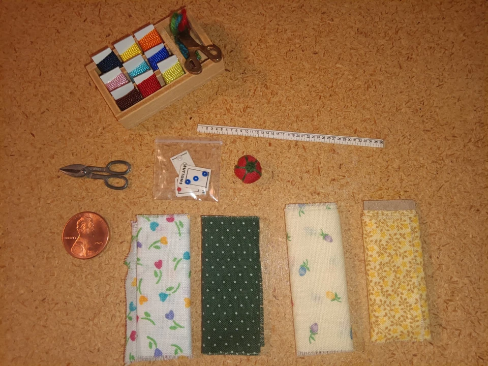 Miniature Dollhouse Craft And Sewing Room Set - Image 2 of 2