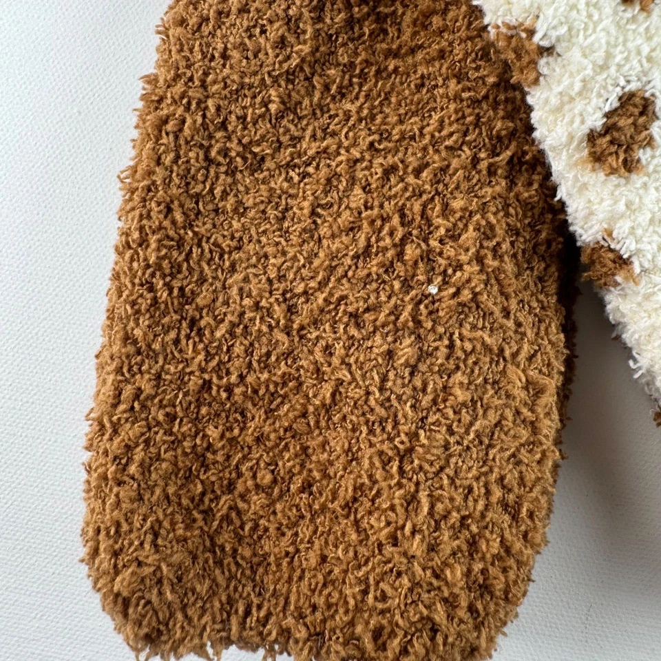 Betsey Johnson Mujer 2 Pares Acogedores Calcetines Zapatilla Lunares/Caramelo Crema Sólido Foto 4 de 4