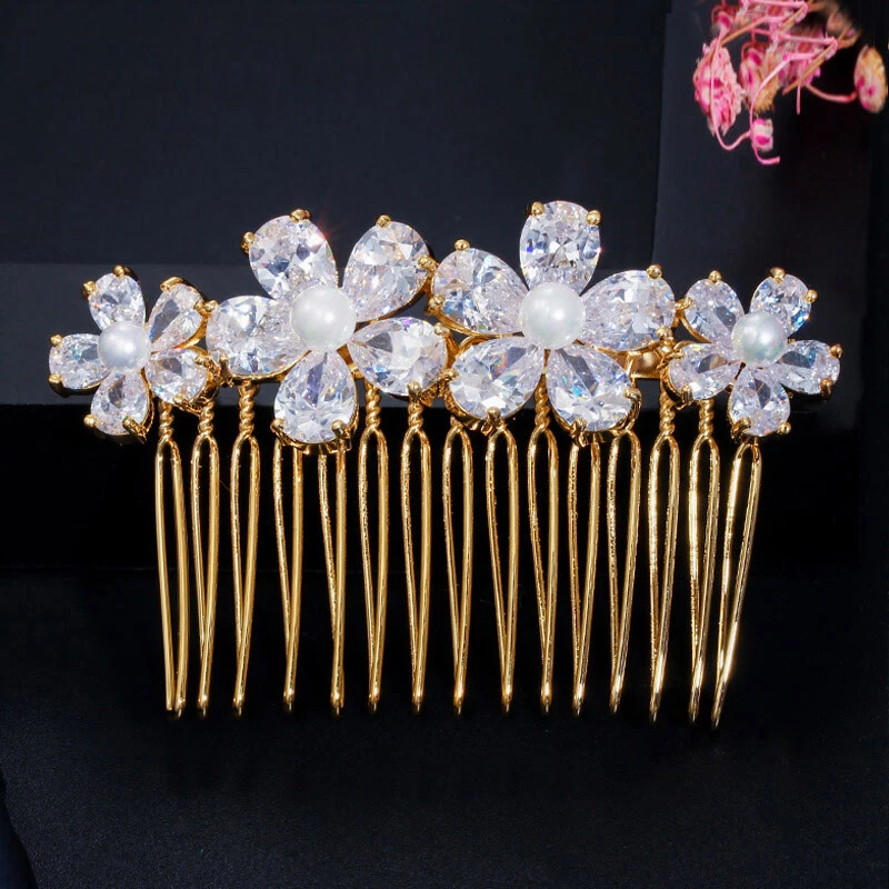 Peine de flores de circonita cúbica con incrustaciones de perlas enchapado en oro rosa accesorios para el cabello de novia Foto 4 de 4