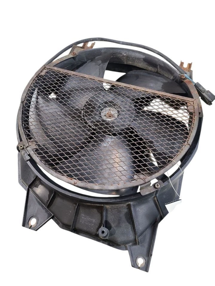 Conjunto de condensador de ventilador de motor de ventilador de radiador para 01-02 ISUZU TROOPER 646790 Foto 2 de 4