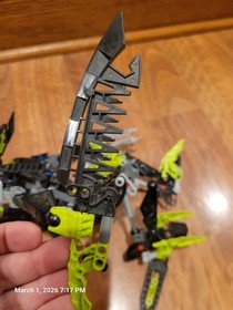 LEGO BIONICLE 8991 Tuma  Glatorian Warriors 2009 RETIRED Near Complete 