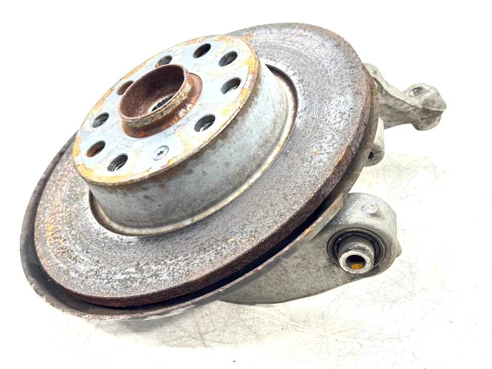 AUDI A3 S3 RS3 2015-2020 TRASERO LADO DERECHO HUSILLO NUDILLO FABRICANTE DE EQUIPOS ORIGINALES 5Q0505436J Foto 2 de 4