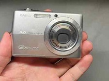 Casio Exilim EX-Z600 6MP Digital Camera 3x Optical Zoom Silver w/Battery Charger