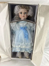 Treasures Forever Collection Gwen 241127 Porcelain Doll New 853/4000