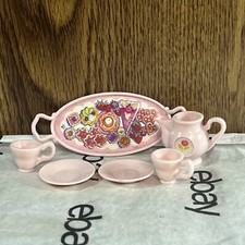 VTG 1995 Barbie Mattel Tea Party Serving Tray, Teapot, 2 Cups, 2 Plates. Lot 6.