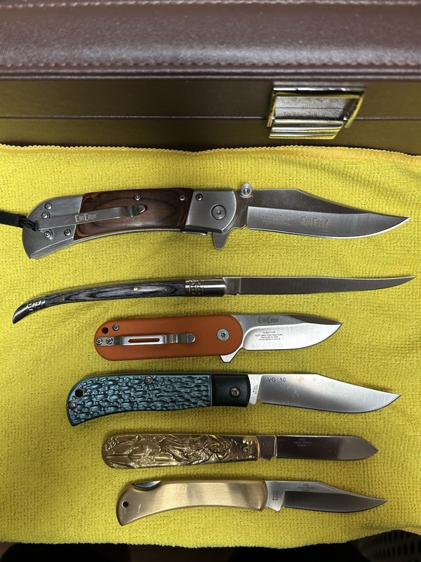 Lot of 6 Folding Pocketknives Wood/Metal/Plastic SS Blades Clips Liner