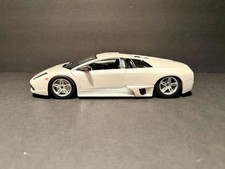 Lamborghini Murcielago LP640 Maisto White Special Editon 1/18 Scale READ DESC
