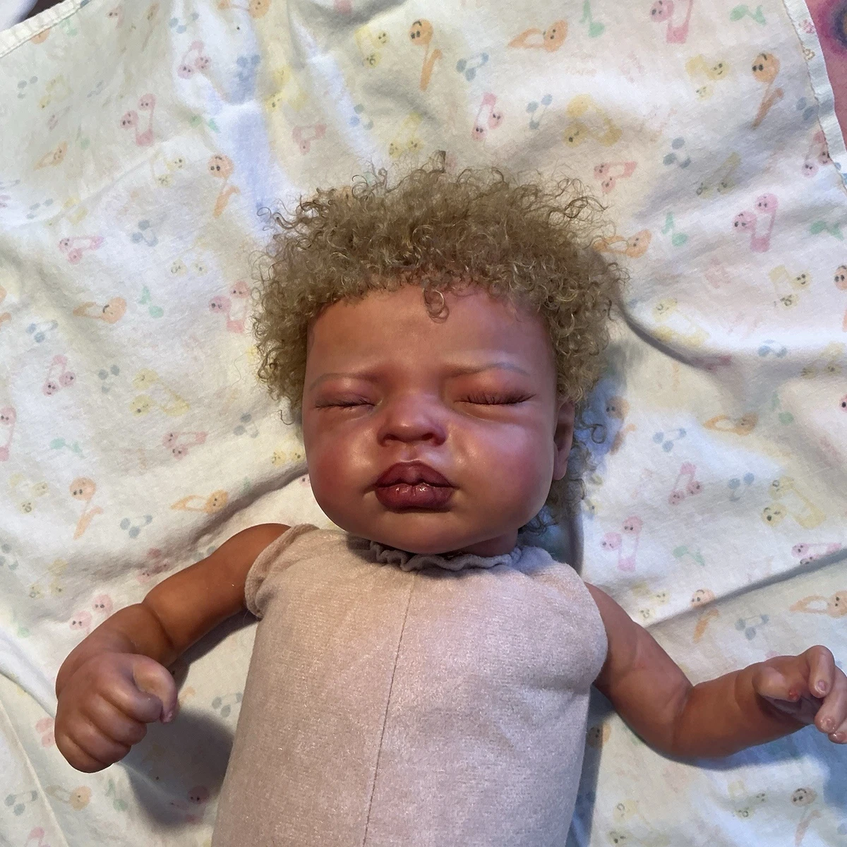 Bebé niña renacida juni rosa de Marita Winters