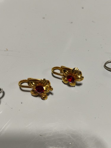 Vintage Retro Earring Lot 5 Pairs 5 Single Jewelry Clip-On Gold & Silver Tone - Picture 7 of 12