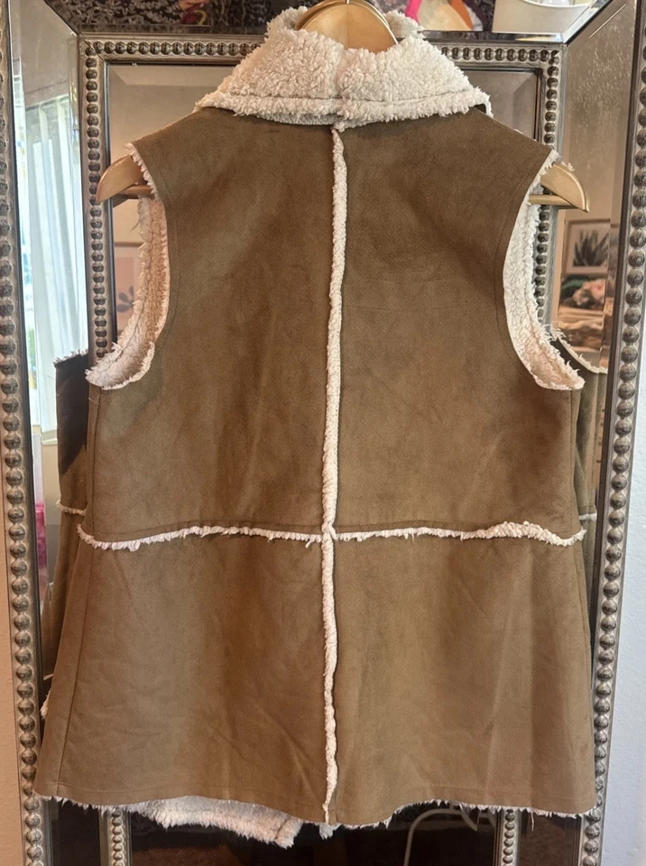 Chaleco de piel de oveja frente abierto chal cuello marrón para mujer mediano boho western country Foto 2 de 4