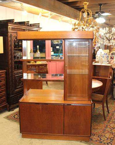 Mid Century Modern Teak Display Cabinet / Buffet / Sideboard W Light