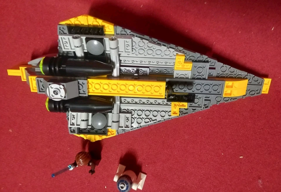 LEGO Star Wars 75214 Anakin's Jedi Starfighter, foto 3 di 4