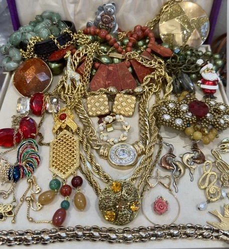 Vintage Estate Costume Jewelry Lot! AVON, MONET  and more!