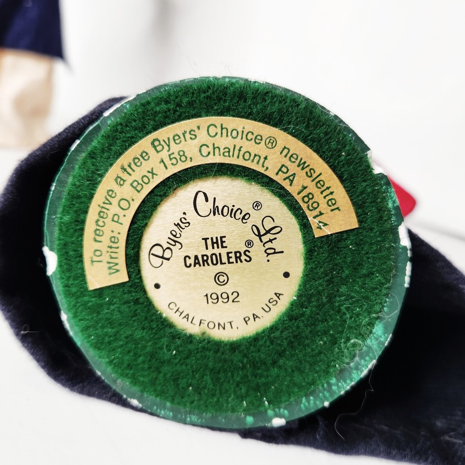 Byers Choice Set of 2 Carolers Salvation Army Woman Mom and Baby 1992