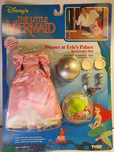 Disney The Little MermaidTyco Dinner at Eric's Palace Accessory Set