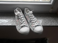 Damen Stoffschuhe, Freizeitschuhe geblümt  Gr. 41 Doodogs