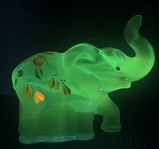 Fenton Hand Painted Blue Glass Elephant Figurine Uranium Green Glow Under UV