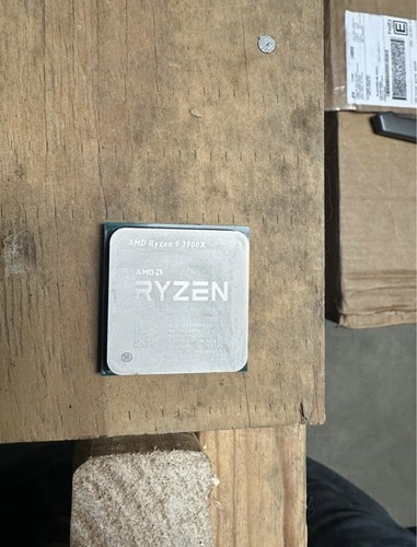 AMD Ryzen 9 3900X