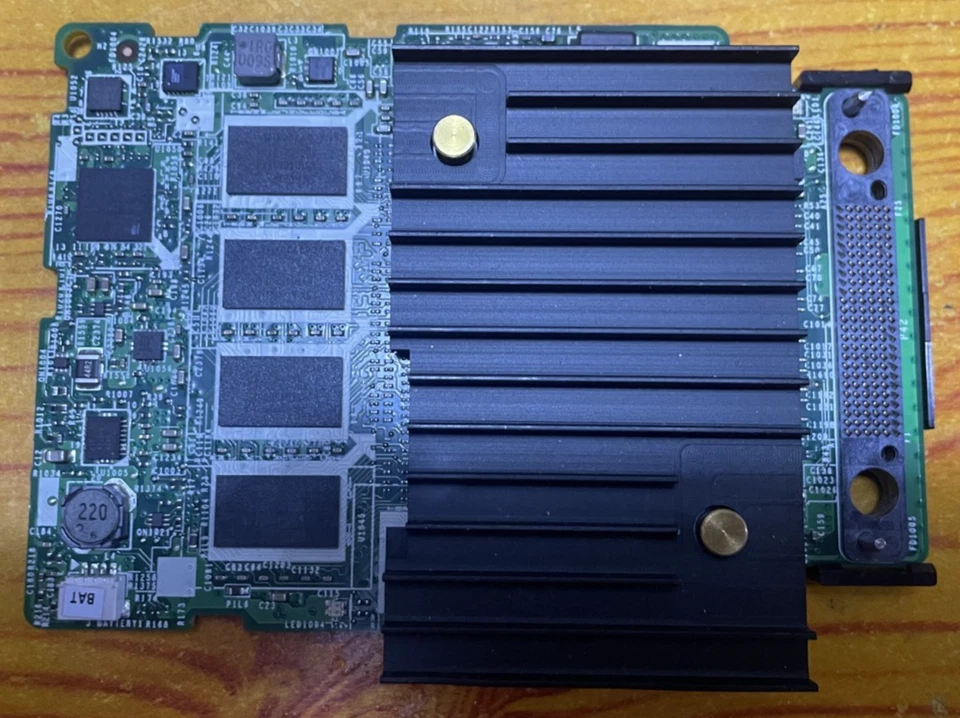 LOTE DE 2 | Controlador RAID Dell PowerEdge XD2 Mini H730p 2G Dell P/N: 07XTY8 Foto 4 de 4