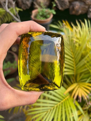Natural 500 Ct Brazilian Lemon Green Cushion Topaz Loose Gemstone Certified