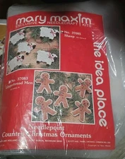 Vtg Mary Maxim Needlecraft Kit Sheep Christmas Ornaments Makes 8 Stuffing Bells