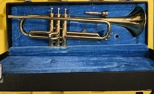 Gold Lacquered Trumpet 3-Piston Valves Water Key Finger Hook Case Mouthpiece