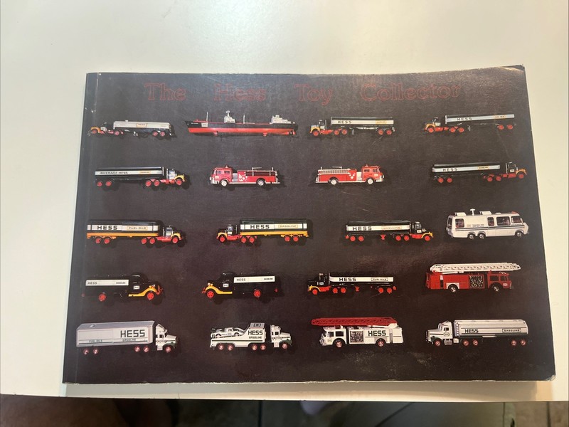 THE HESS TOY COLLECTOR BOOK