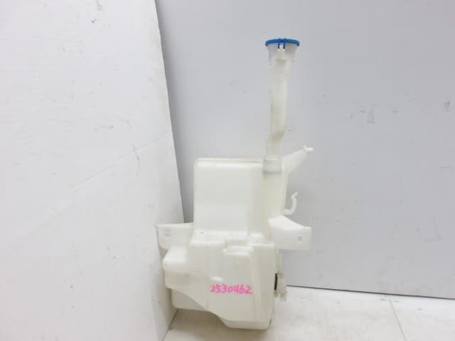 VOLVO Volvo 40 series 2013 Windshield Washer Tank 31391615 [Used] [PA121197790]