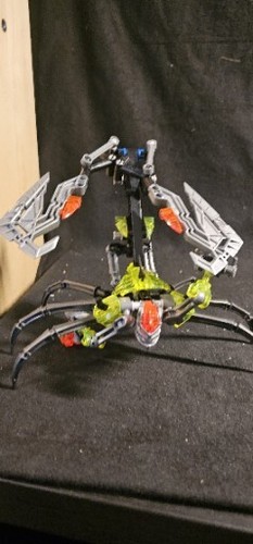 LEGO Bionicle Hero Lot Of 4 Figures Weapons Incomplete Some Pieces Missing - Picture 8 of 17
