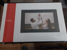 AEEZO 10.1 " Wall Mountable Digital Photo Frame Wifi 16G new in box sealed 