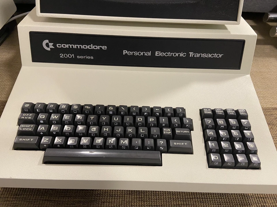 Commodore Personal Electronic Transactor PET 2001-8N in sehr sehr gutem Zustand - Bild 3 von 4