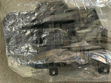 OEM 37150-Q5000 TRAY ASSY-BATTERY Ems/Ups Genuine for Kia Seltos 2020~2023