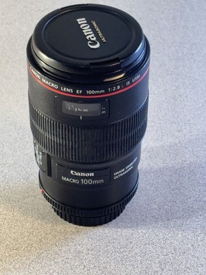 Canon EF 100mm f2.8 L IS Macro USM Lens & Front & Rear Caps