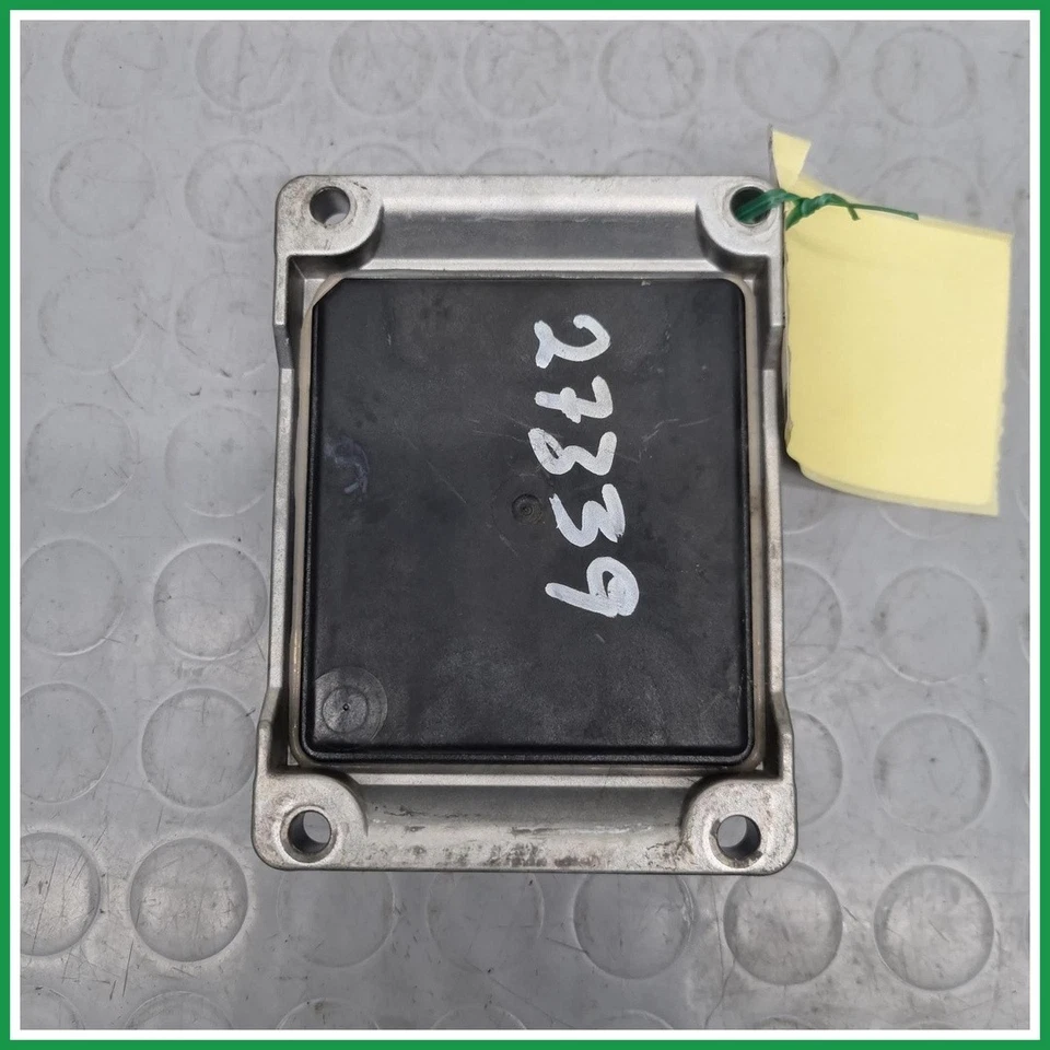 Centralina Motore Iniezione ECU Bosch 1039S05014 Fiat Idea 55195526 2003 2008 - Immagine 2 di 4