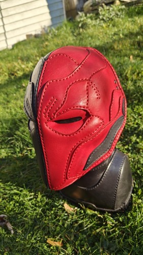 Deathstroke Leather Handmade Mask - Picture 4 of 4