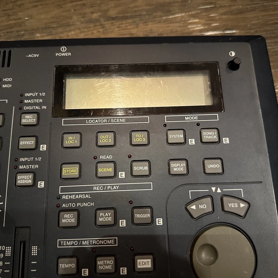 KORG D8 DEGITAL RECORDING STUDIO multitrack recorder - Image 4 of 4