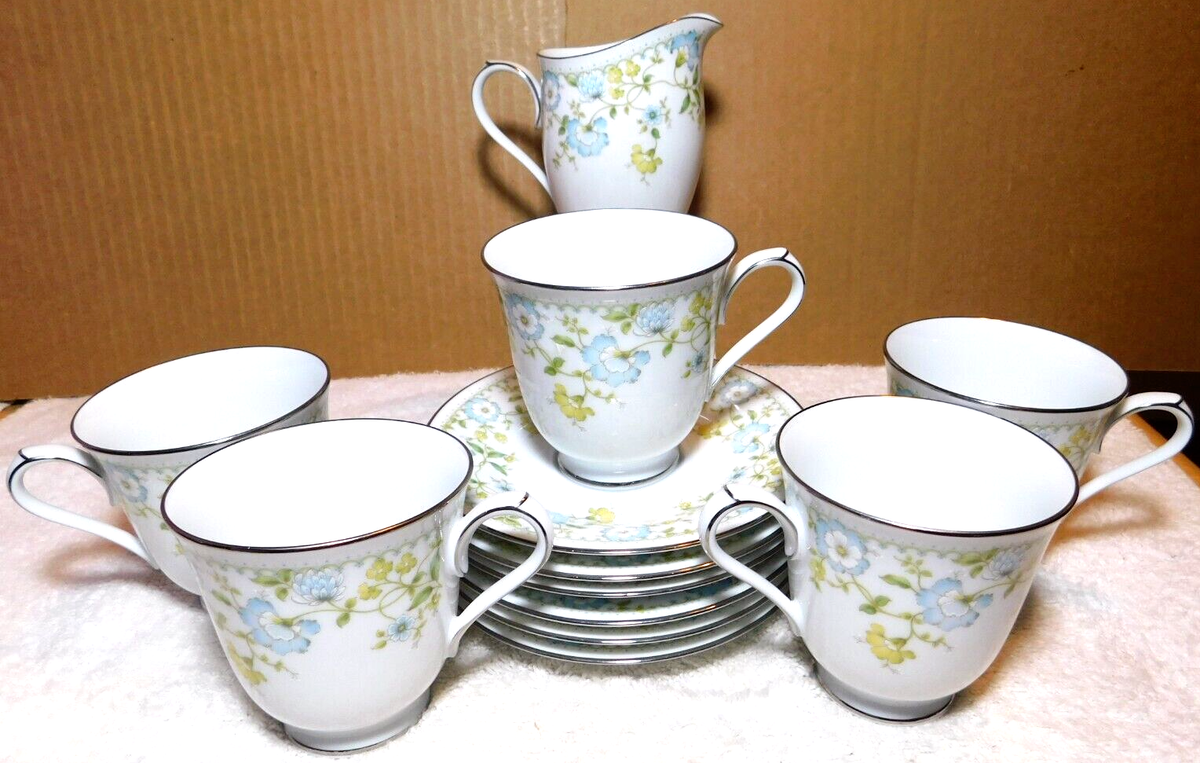 Noritake~Flourish 12 Piece Cup & Saucer Set with Creamer Server