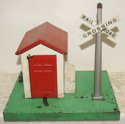 LIONEL POSTWAR 45N AUTOMATIC GATEMAN WITH 153C - TESTED WORKS GREAT