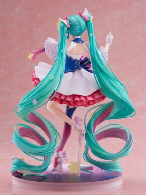 Good Smile Company Creators Collection Figure Hatsune Miku