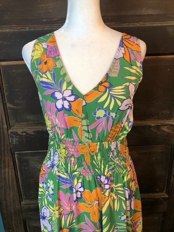 Vestido Caballete Talla S Tropical Floral Sin Mangas Fluido Cuello en V Largo Maxi Verde Foto 4 de 4
