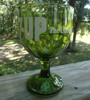 7 Up The Uncola Green Glass Stem Goblet Cup Promotional Advertisement Vintage 
