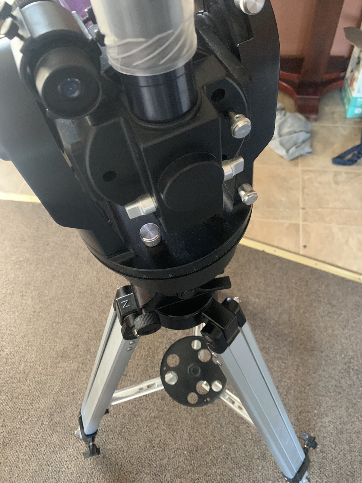 Meade ETX90 MaksutovCassegrain Telescope W/ Tripod & 2 Eye Piece No