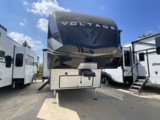 2025 Dutchmen Voltage Triton 4013
